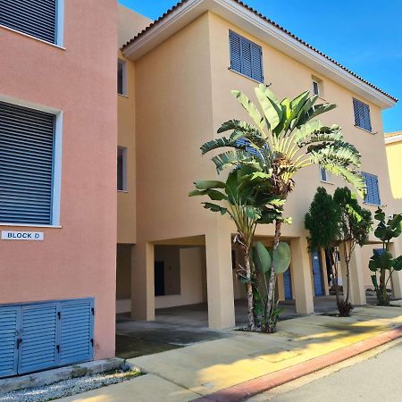 Sunny Limnaria Gardens 2 Bedroom Apartment Paphos Esterno foto