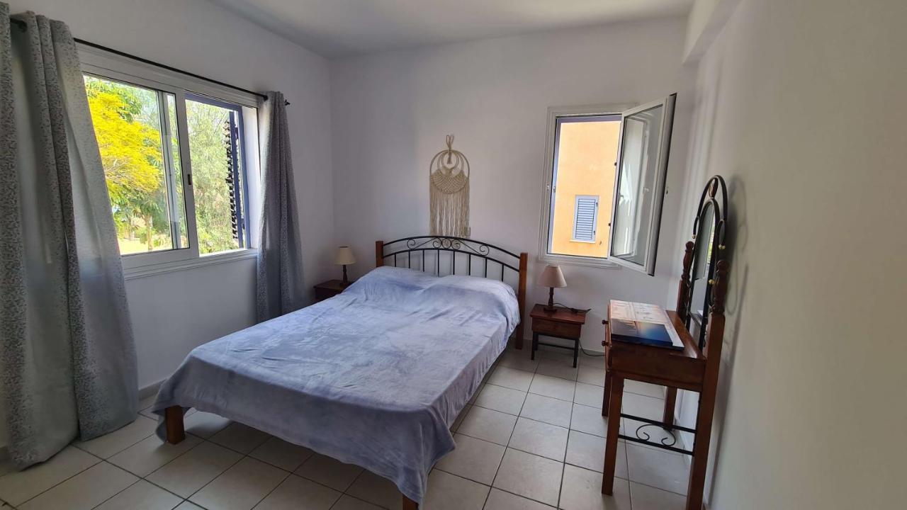 Sunny Limnaria Gardens 2 Bedroom Apartment Paphos Esterno foto